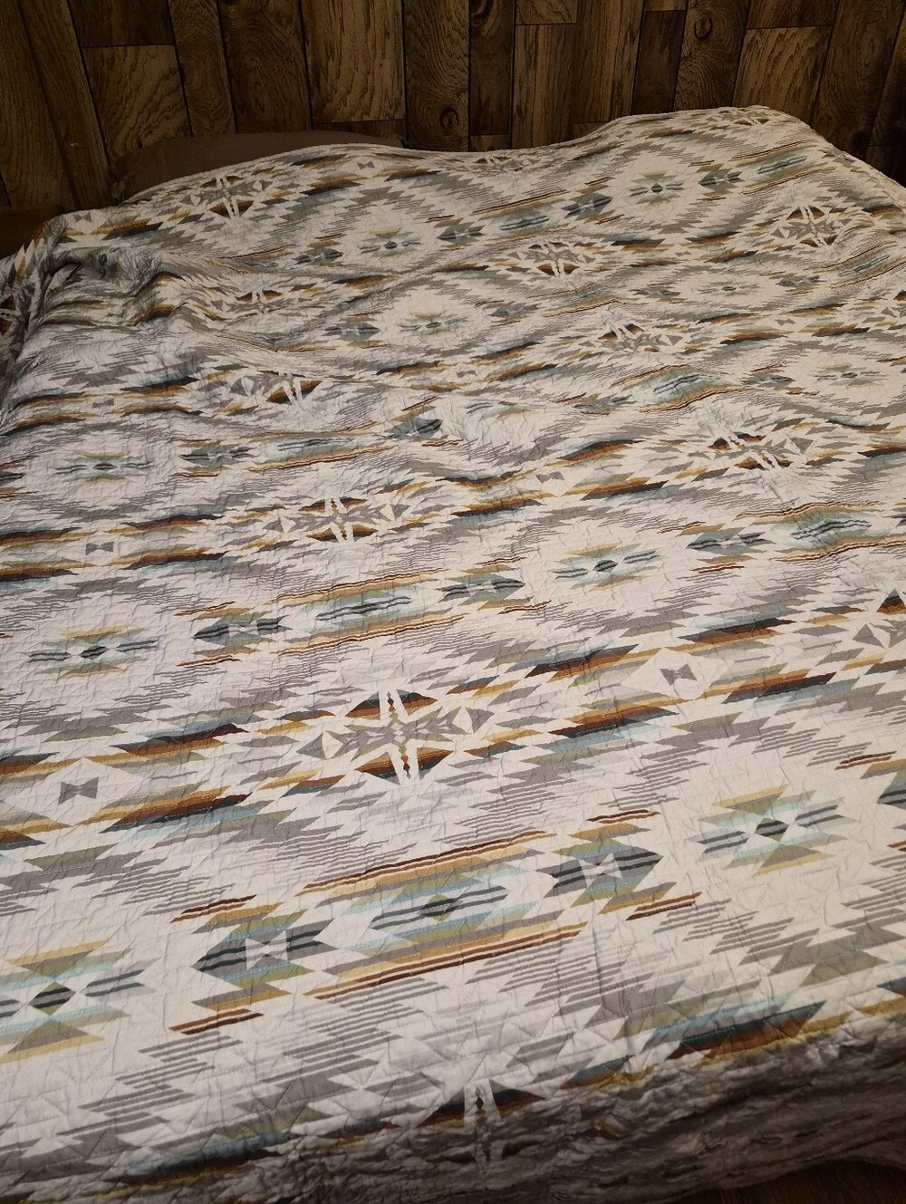 Pendleton King Size White Sands Quilt Bedspread